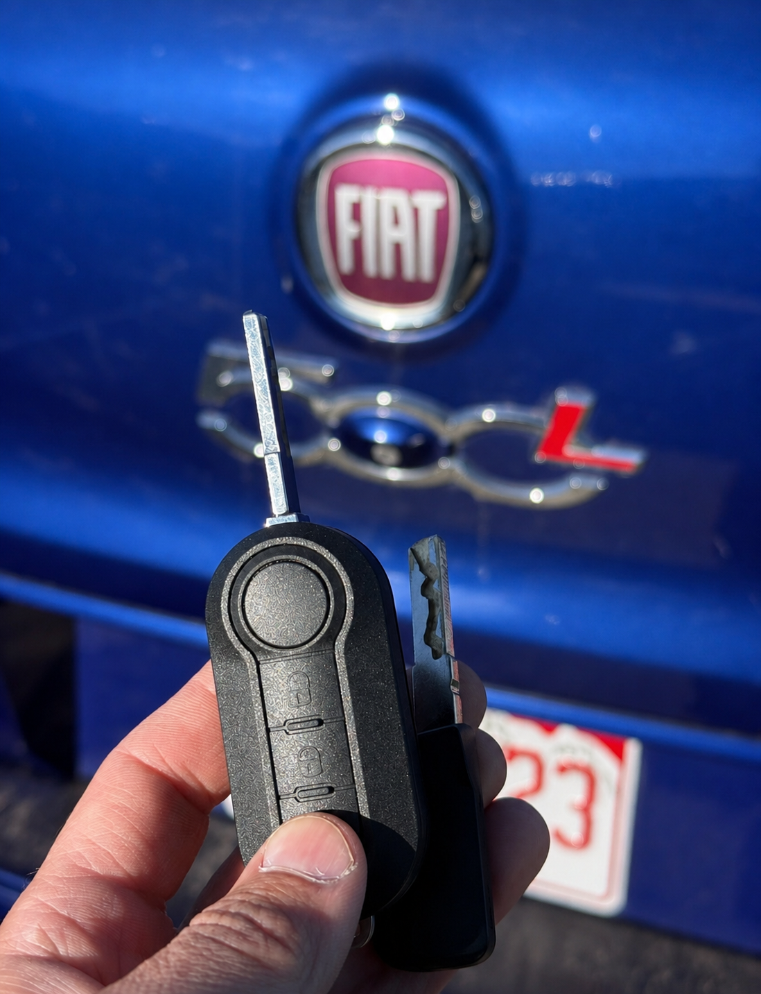 Fiat 500L flip key cut and ready